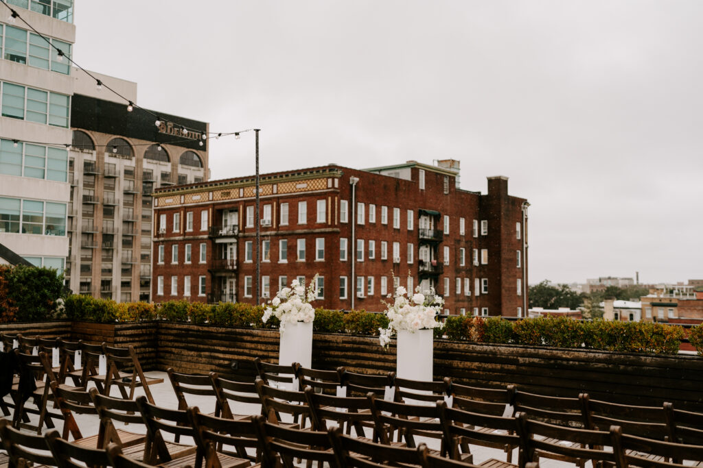 Rooftop White and Black Elegant Wedding at The Perry Lane | The Hulls