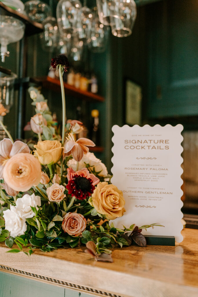 moody wedding flower inspiration